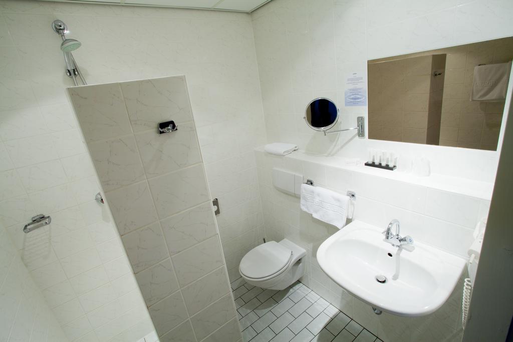 Two Brothers Hotel Astoria Нордвейк-ан-Зее Номер фото